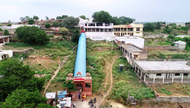 इस मंदिर से महाराणाओं का इतिहास बागी जुड़ा हुआ है. यह मंदिर कितने साल पुराना है इसका कोई तथ्य नहीं है लेकिन सदियों से यहां माताजी विराजमान है.