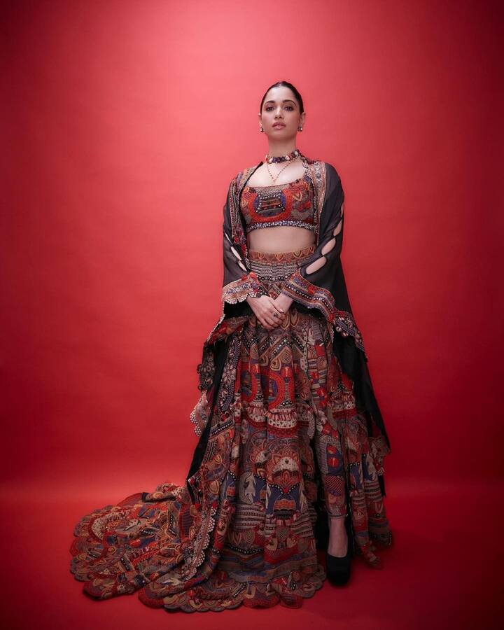 तमन्नाने नुकतेच तिचे काही फोटो इंस्टाग्रामवर शेअर केले आहेत, ज्यामध्ये ती खूपच सुंदर लूकमध्ये दिसत आहे.(फोटो सौजन्य :tamannaahspeaks/इंस्टाग्राम)