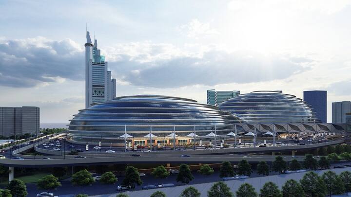 रेल्वे रुळांच्या दोन्ही बाजूंना स्थानकाची इमारत असल्याने शहराच्या दोन्ही बाजू या स्थानकांनी जोडलेल्या असतील.