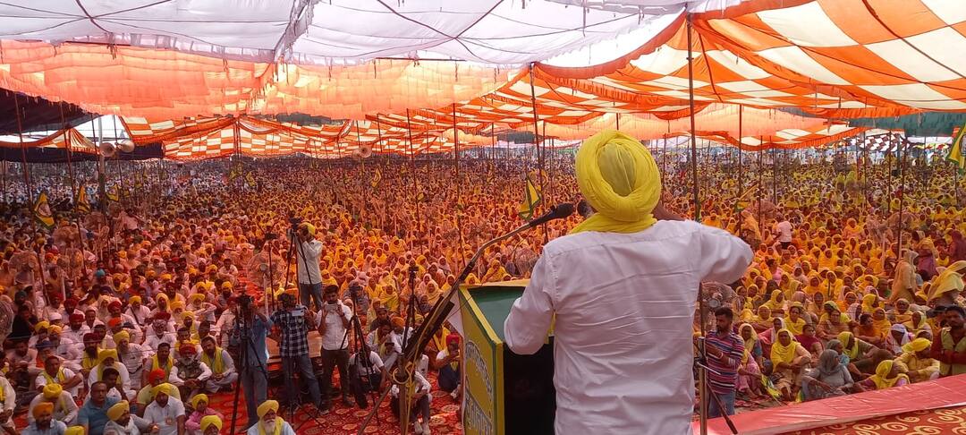 ਸ਼ਹੀਦ ਭਗਤ ਸਿੰਘ ਦੀ ਮਾਰਗ ਸੇਧ ਹੀ ਲੋਕ ਕਲਿਆਣ ਦਾ ਸਹੀ ਰਾਹ : ਜੋਗਿੰਦਰ ਉਗਰਾਹਾਂ Shaheed Bhagat Singh Zindabad Rally organized by BKU Ugraha on the occasion of Shaheed Bhagat Singh's birthday at Barnala ਸ਼ਹੀਦ ਭਗਤ ਸਿੰਘ ਦੀ ਮਾਰਗ ਸੇਧ ਹੀ ਲੋਕ ਕਲਿਆਣ ਦਾ ਸਹੀ ਰਾਹ : ਜੋਗਿੰਦਰ ਉਗਰਾਹਾਂ