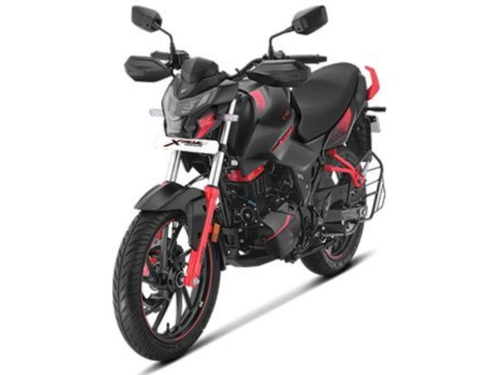 कंपनी आपल्या या नवीन बाईकमध्ये 12-लिटर क्षमतेची इंधन टाकी दिली आहे. ही बाईक 5 रंगांच्या पर्यायांमध्ये उपलब्ध आहे. ज्यात एक्स्ट्रीम स्टेल्थ एडिशन (ब्लॅक), पर्ल सिल्व्हर व्हाइट, व्हायब्रंट ब्लू, स्पोर्ट्स रेड आणि 100 मिलियन लिमिटेड एडिशन (लाल आणि पांढरा) रंगाचा समावेश आहे.