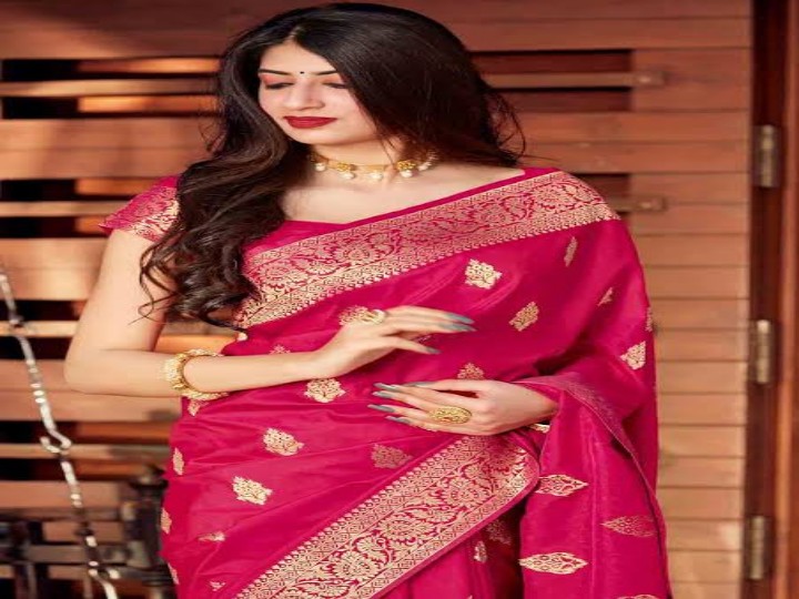 Premium Banarsi Saree❤️ – Aur Dikhao.