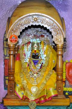 Navratri 2022 : चौथ्या माळेनिमित्त रुक्‍मिणी माता सजली सरस्वती मातेच्या रूपात