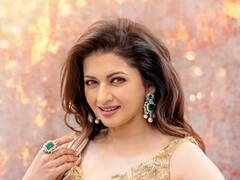 PHOTO: वयाच्या 53व्या वर्षी भाग्यश्रीने केलं ग्लॅमरस फोटोशूट, सिझलिंग स्टाईलने वेधलं लक्ष!