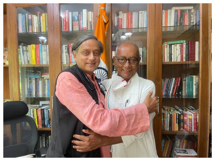 Shashi Tharoor Meets Digvijaya Singh Ahead Of Cong Prez Polls, Says 'Not A Battle Between Rivals But Friendly Contest'