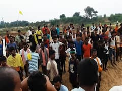 बिहटा में फिर गोलीबारी, छापेमारी करने गई पुलिस टीम पर फायरिंग, बाल-बाल बचे सिटी एसपी, 3 महिलाएं गिरफ्तार