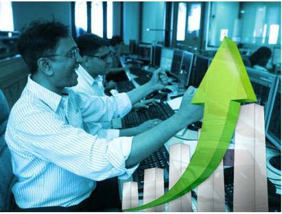 1. Stock Market : ਅੱਜ ਸਵੇਰੇ ਸੈਂਸੈਕਸ ਦੀ ਸ਼ੁਰੂਆਤ ਭਾਰੀ ਗਿਰਾਵਟ ਨਾਲ ਹੋਈ, ਪਰ ਜਿਵੇਂ ਹੀ ਆਰਬੀਆਈ ਨੇ ਰੈਪੋ ਰੇਟ ਵਧਾਉਣ ਦਾ ਐਲਾਨ ਕੀਤਾ, ਸ਼ੇਅਰ ਬਾਜ਼ਾਰ ਨੇ ਫਿਰ ਤੋਂ ਉਤਸ਼ਾਹ ਦਿਖਾਉਣਾ ਸ਼ੁਰੂ ਕਰ ਦਿੱਤਾ।
