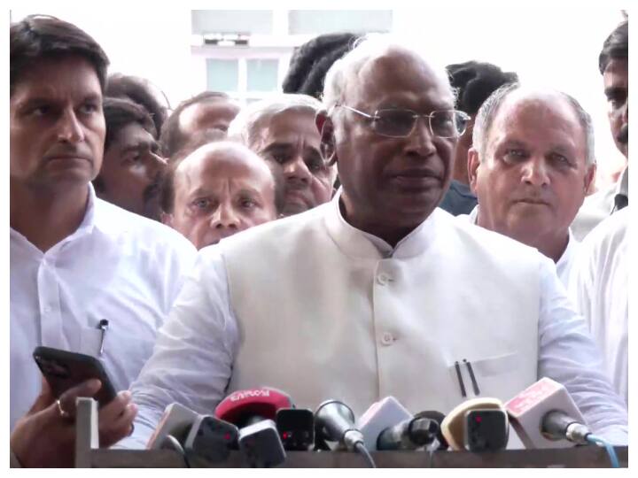 'Fighting For Big Change': Mallikarjun Kharge After Filing Nomination For Congress Presidential Poll 'Fighting For Big Change': Mallikarjun Kharge After Filing Nomination For Congress Presidential Poll