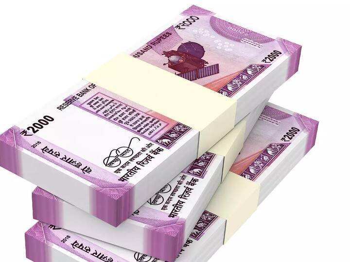 Hyderabad Police Caught Hawala Money of RS 1.24 Crore Hawala Money: భాగ్యనగరంలో హవాలా డబ్బు, రూ1.24 కోట్లు పట్టుకున్న పోలీసులు!