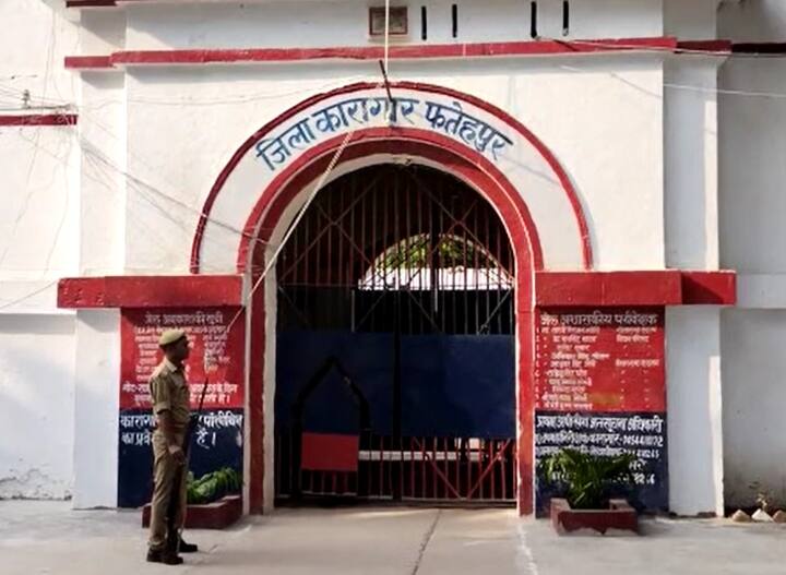 up news muslim prisoners kept Navratri fast with Hindus prisoner in fatehpur Jail ann Fatehpur News: फतेहपुर जेल में सांप्रदायिक सौहार्द की अनूठी मिसाल, हिन्दुओं संग मुस्लिम कैदियों ने रखा नवरात्र व्रत