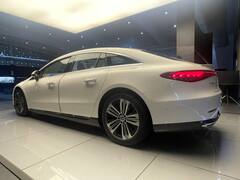 Mercedes-Benz : 200kW DC फास्ट चार्जिंगला सपोर्ट आणि 857 किमी रेंज; मर्सिडीजची नवीन इलेक्ट्रिक कार भारतात लॉन्च