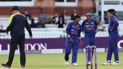 'নিয়মবিরুদ্ধ কিছু করিনি', মাঁকড়িং বিতর্ক ভুলে সামনের দিকে তাকাতে চান হরমনপ্রীত কৌর