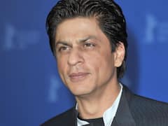 Shah Rukh Khan Lights Up Burj Khalifa With An Ad Campaign Featuring Him, Fans Overjoyed