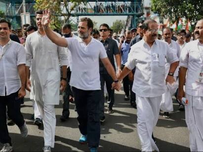WATCH When Rahul Gandhi talks about his knee pain problem in Bharat Jodo Yatra ஒரு பெண் கொடுத்த யோசனை… முழங்கால் வலி நீங்கியது… யாத்திரையின்போது ராகுல் பகிர்ந்த விஷயம்!