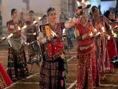 Navratri Garba: नवरात्रि में क्यों किया जाता है गरबा, जानें कैसे हुई शुरुआत, क्या है इसमें तीन ताली का रहस्य
