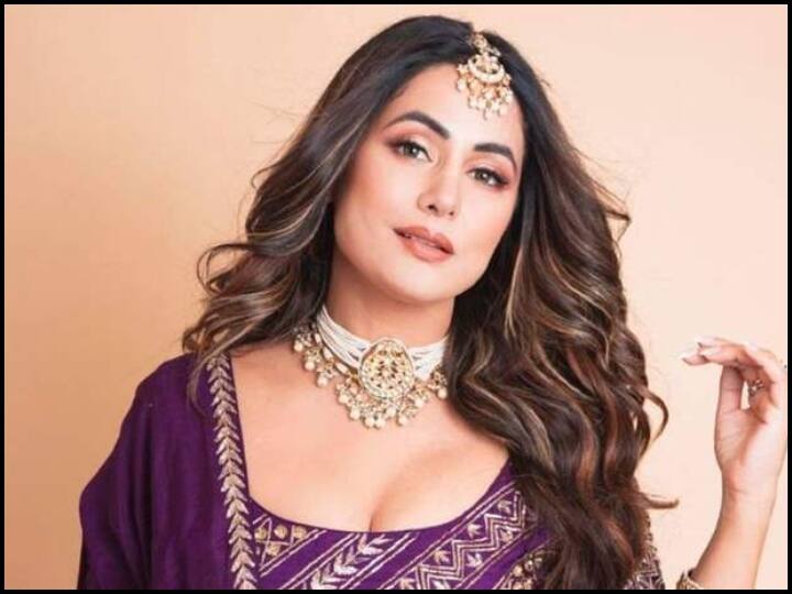 बिग बॉस सीजन 11 में हिना खान शो की फर्स्ट रनर अप बनी थीं, ये शो शिल्पा शिंदे ने जीता था लेकिन हिना को जबरदस्त पॉपुलैरिटी मिली. बिग बॉस से बाहर आते ही हिना के पास ब्रैंड्स की लाइन लग गई उन्हें कसौटी जिंदगी सीजन 2 में कोमोलिका का रोल भी मिला. इतना ही नहीं हिना की कामयाबी कान्स फिल्म फेस्टिवल तक पहुंच गई.