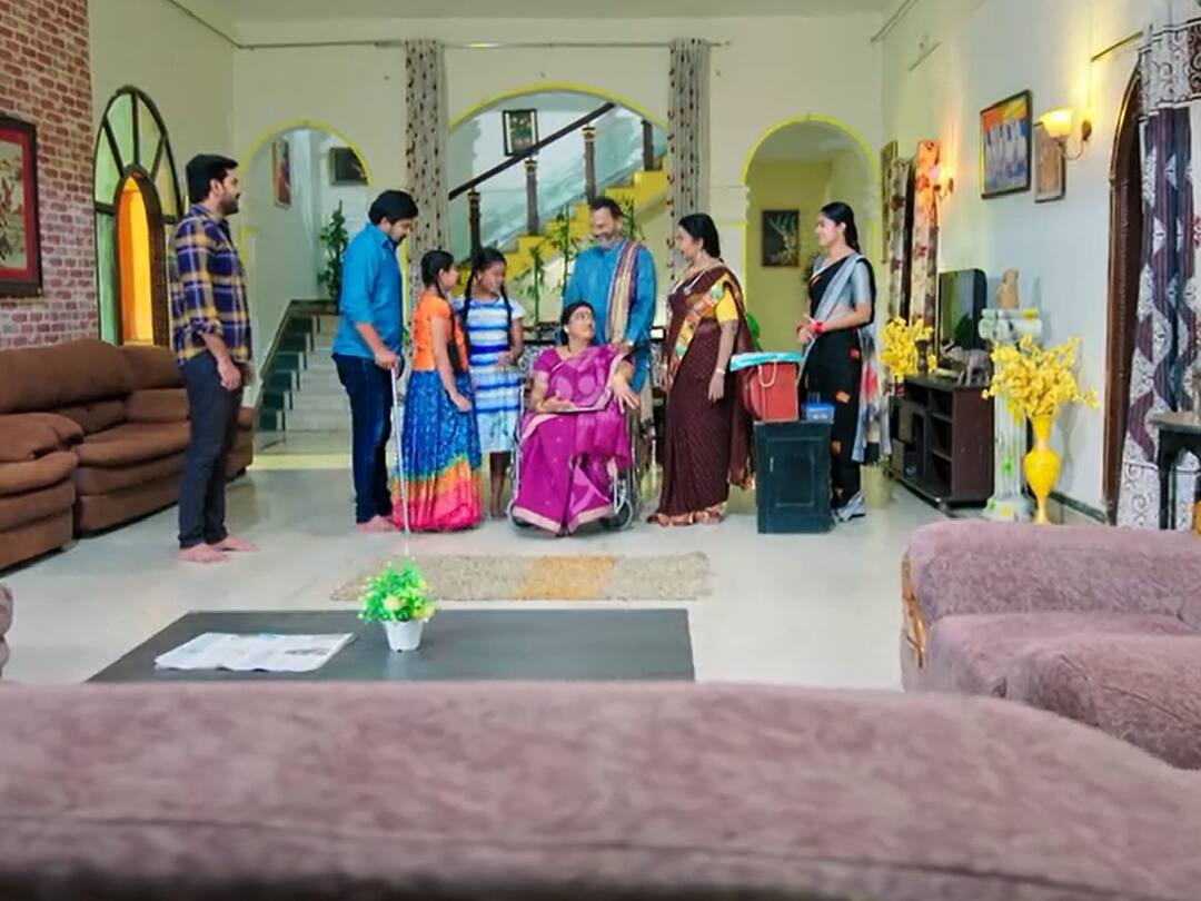 Devatha Serial September 30 Episode 665 Written Update Today Episode Devatha September 30 Update: రామూర్తి కుటుంబానికి గుడ్ న్యూస్ చెప్పిన డాక్టర్- సత్యని అనుమానం తగ్గించుకోమన్న దేవుడమ్మ