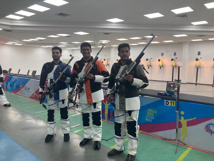 36th National Games 2022 Palghars Rudrankksh Patil won gold in mens 10m air rifle National Games 2022 : महाराष्ट्राचं सुवर्णपदकाचं खातं उघडलं, पुरुषांच्या दहा मीटर एअर रायफलमध्ये नेमबाज रुद्रांक्ष पाटीलचा सुवर्णवेध