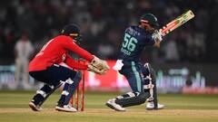 ফের এক নজির গড়লেন বাবর আজম, ভাগ বসালেন কোহলির কৃতিত্বে