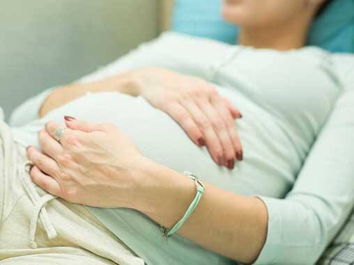 Anxiety during pregnancy may lead to premature births: Study பதட்டம் இருந்தால் பிரசவம் சீக்கிரமே நிகழுமா? : ஆய்வுகள் சொல்வது என்ன?