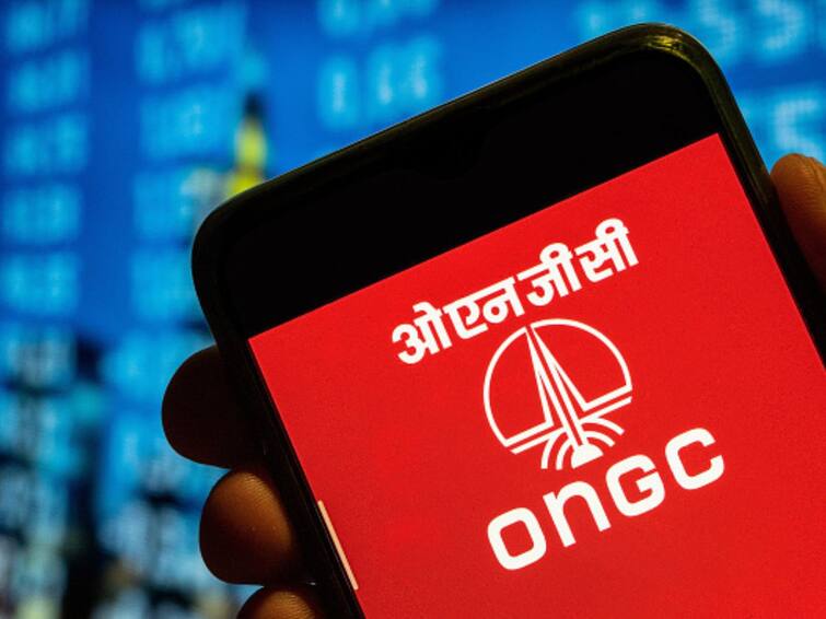 Gujarat: People Complain Of Irritation In Eyes, Throat After Gas Leaks From ONGC Well In Mehsana Gujarat: 40 People Complain Of Irritation In Eyes, Throat After Gas Leak From ONGC Well In Mehsana