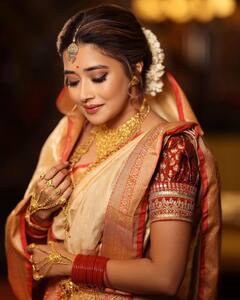 Tina Dutta ने पहनी बेहद खूबसूरत साड़ी, अप्सरा सी अदाएं दिखा लूट ली महफिल