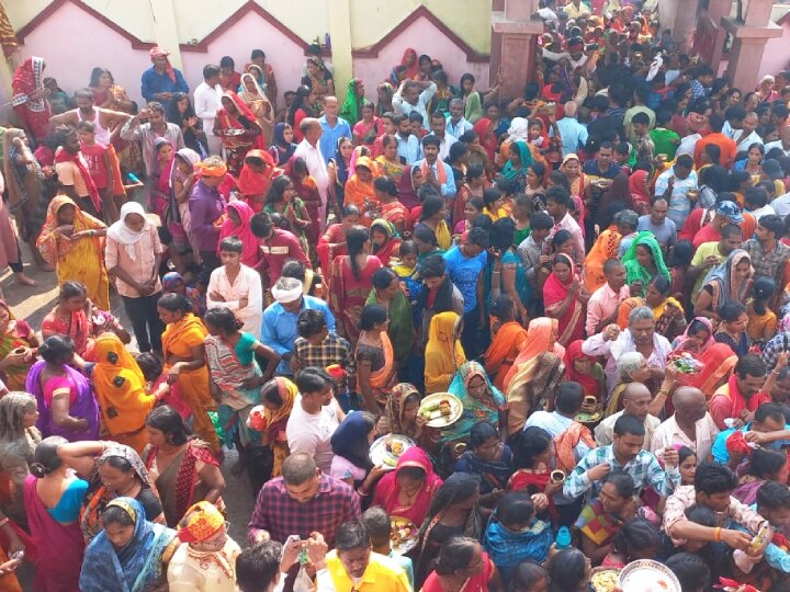 Durga Puja 2022: बिहार में एक ऐसा मंदिर जहां नवरात्र में सजी है भूतों की महफिल, नेपाल से भी पहुंचे हैं श्रद्धालु