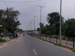 सूरजपुर में नेशनल हाईवे पर 150 में से सिर्फ 35 खंभों में जल रही लाइट, अंधेरे की वजह से बना है हादसे का खतरा