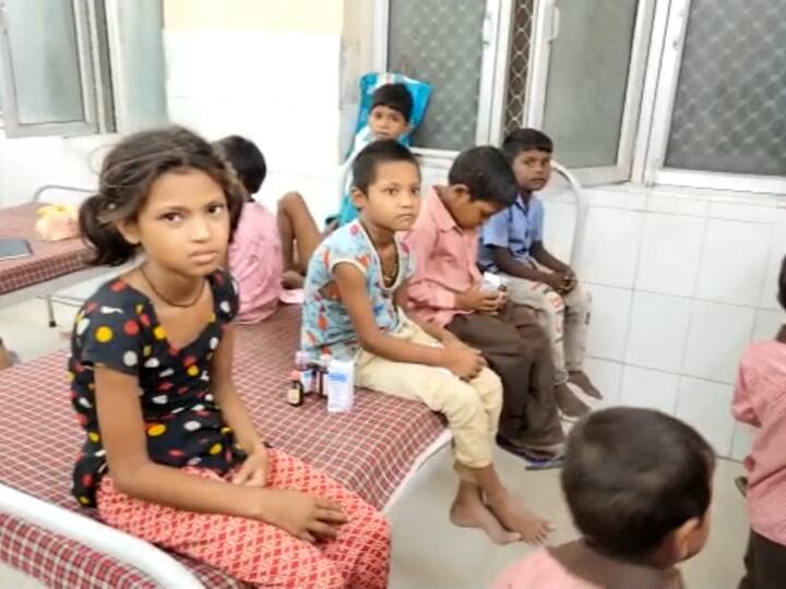 Aligarh News Vaccine dose was forcibly given to 150 children in school condition of more than 50 children deteriorated ANN Aligarh News: अलीगढ़ के स्कूल में 150 बच्चों को जबरन दी गई वैक्सीन डोज, 50 से अधिक बच्चों की बिगड़ी हालत