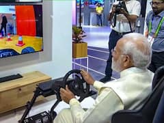 নয়াদিল্লিতে বসেই সুইডেনে 'গাড়ি চালালেন' প্রধানমন্ত্রী নরেন্দ্র মোদি