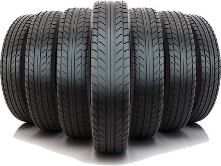 Tyres Speed Limit: તમે વારંવાર તમારા ટાયર પર કેટલાક મૂળાક્ષરો લખેલા જોશો. પરંતુ બહુ ઓછા લોકો જાણે છે કે તે મૂળાક્ષરોનો અર્થ શું છે. ચાલો જાણીએ દરેક અક્ષરનો અર્થ શું છે.