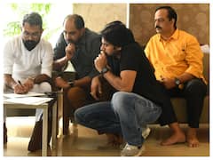 Pawan Kalyan: 'హరిహర వీరమల్లు' ప్రీ-షెడ్యూల్ డిస్కషన్స్ లో పవన్ కళ్యాణ్!