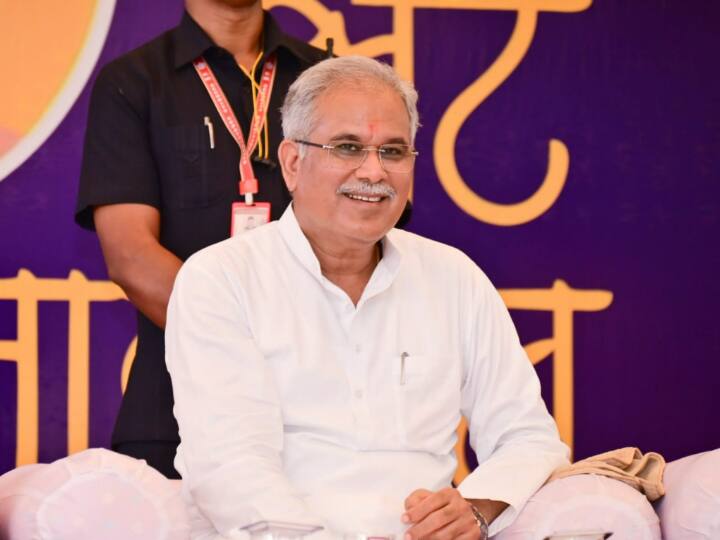 Chhattisgarh News: अंतर्राष्ट्रीय वृद्धजन दिवस पर भूपेश बघेल ने की बड़ी घोषणा, बुजुर्गों के लिए राज्य में शुरू होगी ये सेवा Chhattisgarh Cyan helpline services will be started for old people ANN Chhattisgarh News: अंतर्राष्ट्रीय वृद्धजन दिवस पर भूपेश बघेल ने की बड़ी घोषणा, बुजुर्गों के लिए राज्य में शुरू होगी ये सेवा