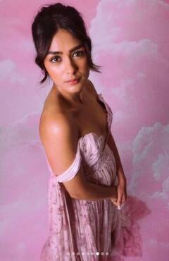 Mrunal Thakur: ਫ੍ਰਂਟ ਓਪਨ ਡਰੈੱਸ 'ਚ ਨਜ਼ਰ ਆਇਆ ਮ੍ਰਿਣਾਲ ਠਾਕੁਰ ਦਾ ਮਿਜ਼ਲਿਂਗ ਅਵਤਾਰ