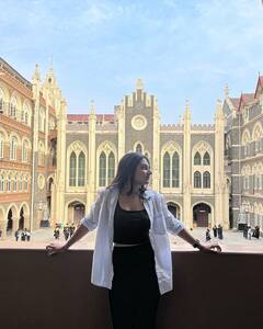 Esther Anil : வெள்ளை நிற உடையில் அசத்தும் பாபநாசம் புகழ் எஸ்தர் அனில்!