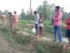 Shravasti News: श्रावस्ती में मिट्टी में दबा मिला युवक का शव, इलाके में फैली सनसनी, अब पुलिस जांच में जुटी