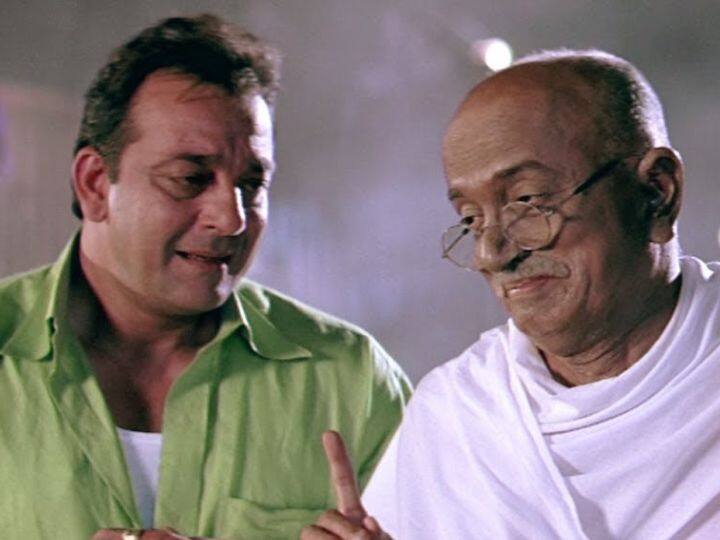 Sanjay Dutt shares Special Video on Gandhi Jayanti 2022 occasion, watch here Gandhi Jayanti 2022: बापू की जयंती पर संजय दत्त ने शेयर किया ये वीडियो, 'गांधीगिरी' का पाठ सिखाते आए नजर