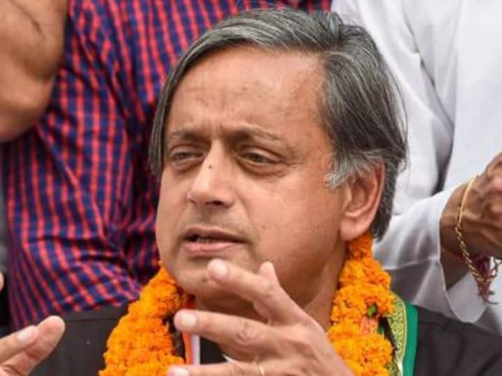 Congress President Election Wont betray people says Tharoor as buzz over official candidate mallikarjun kharge gains momentum Congress President Election: నన్ను నమ్ముకున్న వారికి ద్రోహం చేయలేను, పార్టీలో మార్పులు తప్పక అవసరం - శశిథరూర్ కామెంట్స్