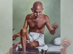 অহিংসার পূজারী, জন্মবার্ষিকীতে মহাত্মাকে শ্রদ্ধার্ঘ, দেশবাসীকে খাদি কিনতে অনুরোধ মোদির