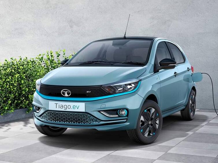 Tata Tiago EV Indias Most Affordable Electric Car details all you need to know இந்தியாவின் குறைந்த விலை எலெக்ட்ரிக் கார்... அறிமுகமானது டாடா டியாகோ EV... விலை, மைலேஜ் தகவல்கள் உள்ளே!