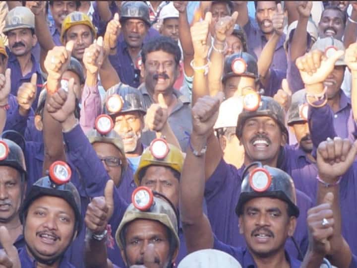 SCCL Announced 15 Lakh Exgratia To Families of Singareni Contract Workers Who Died Due to Coronavirus SCCL: ఆ సింగరేణి కాంట్రాక్ట్ కార్మికుల కుటుంబాలకు 15 లక్షల ఎక్స్ గ్రేషియా