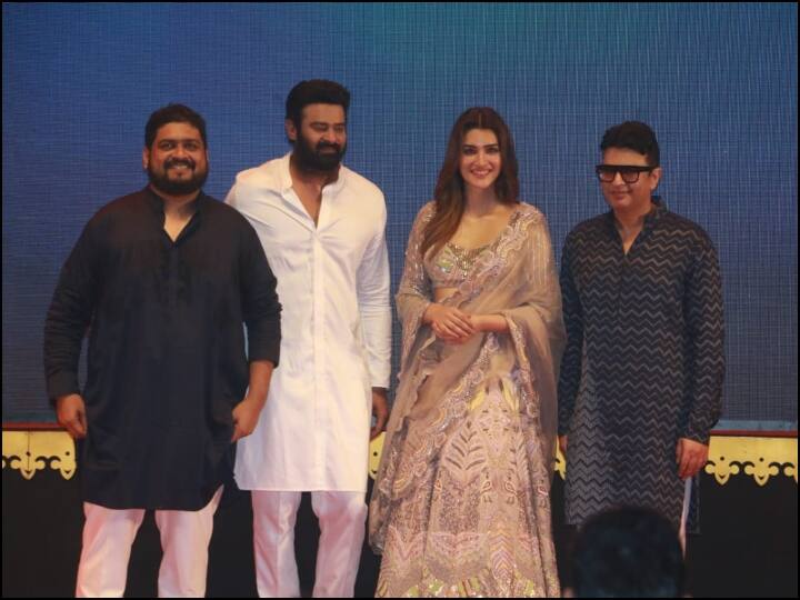 Adipurush Teaser After Ayodhya Adipurush actor Prabhas kriti sanon to visit delhi Ram Leela ann अयोध्या में 'आदिपुरुष' का टीजर हुआ लॉन्च, अब दिल्ली में रामलीला देखने जाएंगे प्रभास और कृति सेनन