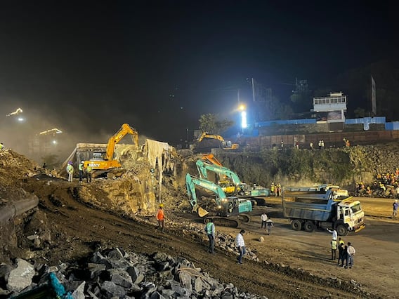 अखेर चांदणी चौकातला पूल जमीनदोस्त