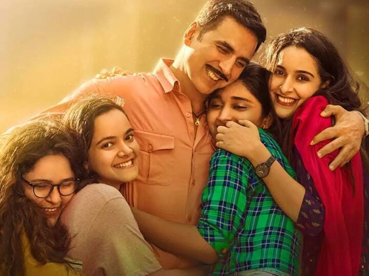 अब इसे इत्तेफाक कहेंगे या जो भी...अक्षय की इस फिल्म को 'रक्षाबंधन' के मौके पर सिनेमाघरों में रिलीज किया गया था. अब इसे दशहरे के मौके पर ओटीटी प्लेटफॉर्म पर स्ट्रीम किया जा रहा है.