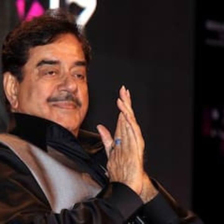 তাঁকে দাঁড় করিয়ে উপনির্বাচনে তৃণমূল প্রথমবার শুধু আসানসোল কেন্দ্রে বিজেপির থেকে জয়-ই ছিনিয়ে নেয়নি, বিজেপির জয়ের মার্জিনের রেকর্ডও ভেঙে দিয়েছে।