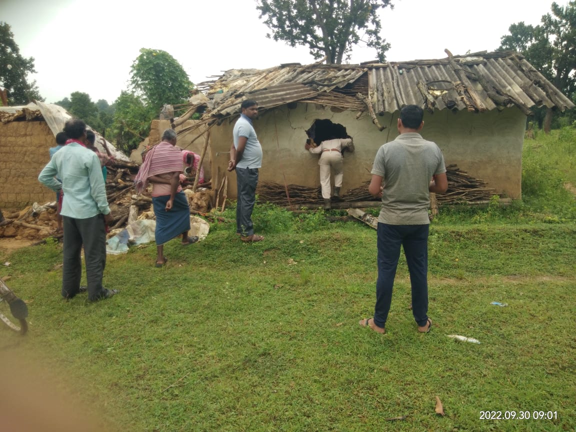 Chhattisgarh News: हाथियों के आतंक से थर्राया सूरजपुर और सरगुजा, जमकर मचा रहे उत्पात, बस्ती छोड़ भाग रहे लोग