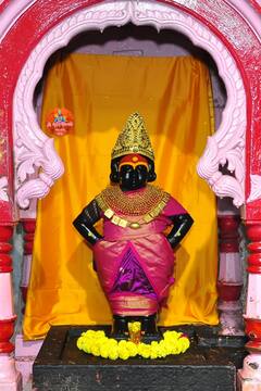 Navratri 2022 : नवरात्रीनिमित्त रुक्‍मिणी मातेला महालक्ष्मी पोशाख तर विठुराया सजला पारंपारिक दागिन्यात