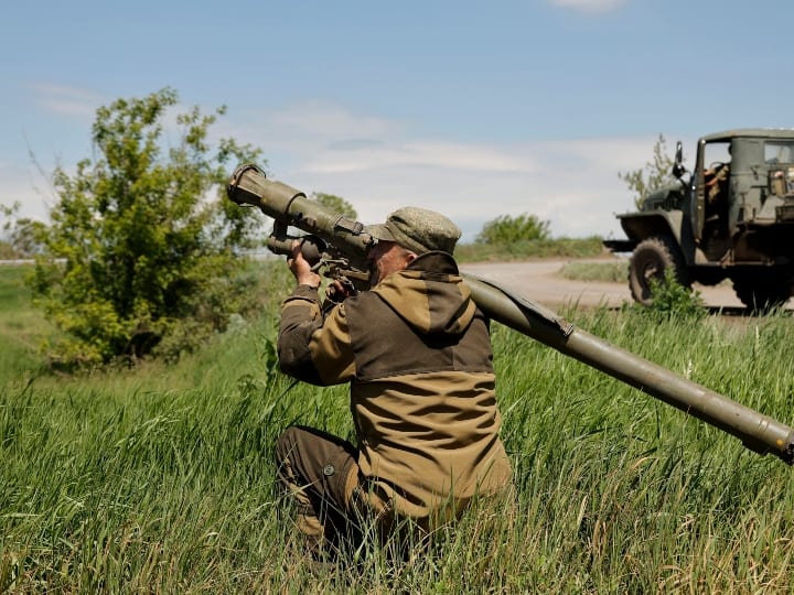 Russia Ukraine War Ukrainian Tanks Advanced Dozens Of Kilometers Along Dnipro River Capturing Several Villages