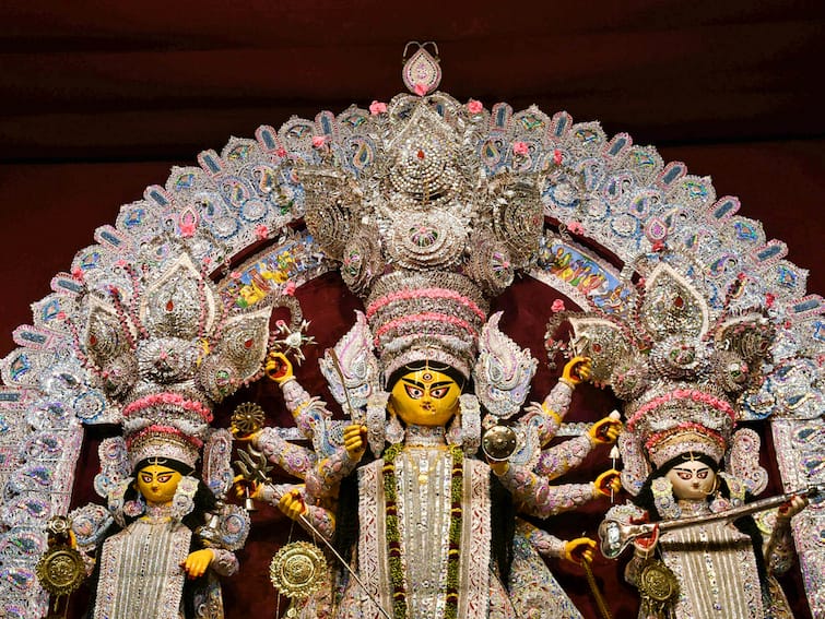 Bangladesh Govt Urges Hindus To Pause Durga Puja Music During Namaz: Report Bangladesh Govt Urges Hindus To Pause Durga Puja Music During Namaz: Report