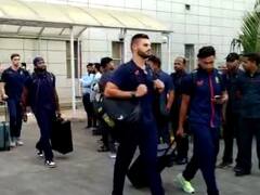 टी20 मैच के लिए इंदौर पहुंची इंडिया-साउथ अफ्रीका की टीम का स्वागत, विराट कोहली के न होने से फैंस मायूस